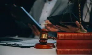 Kto to jest adwokat i jakie ma obowiązki w polskim prawie?