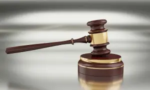 Kto płaci za badania DNA zlecone przez sąd? Sprawdź, by uniknąć kosztów