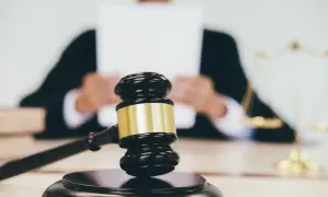Co oznacza wyrok prawomocny i jakie ma konsekwencje prawne?