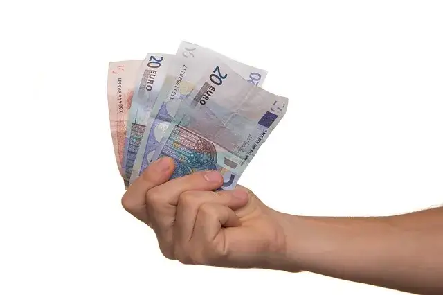 Zdjęcie Kto płaci za badania DNA zlecone przez sąd? Sprawdź, by uniknąć kosztów